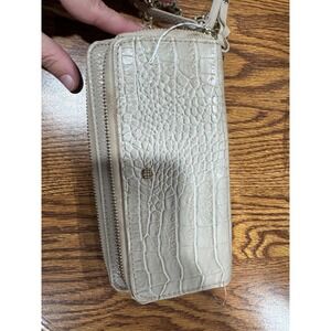 Olivia + Joy New York Cream Croc Embossed Zip Around Wallet Wristlet Gold Tone